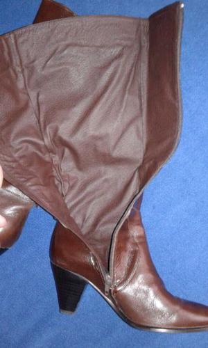 Botas de cuero marrón talle 40 impecables