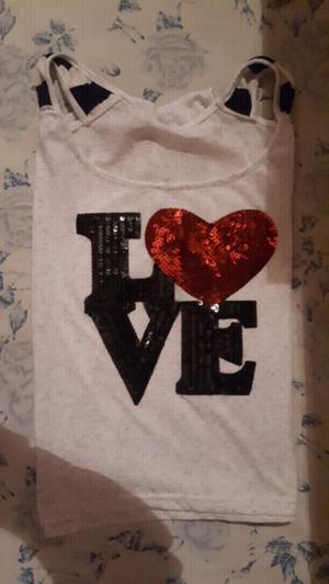 Remera corta LOVE