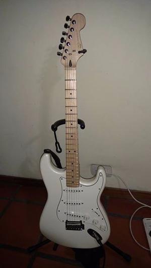 Guitarra Electrica Squier Stratocaster Deluxe