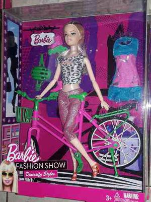 Muñeca Barbie Con Bicicleta, Patines Mas Accesorios! Nuevo!