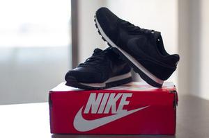 Nike Wmns Md Runner 2 || Zapatillas Talle 37 || Poco Uso