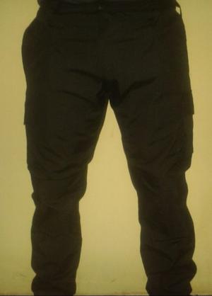 Pantalones cargo seguridad y fuerza