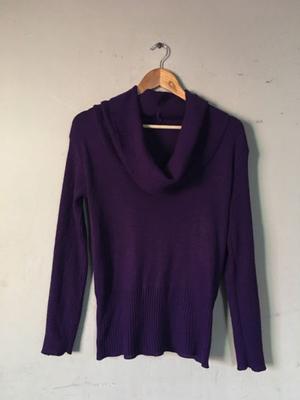 Sweater cuello talle M amplio