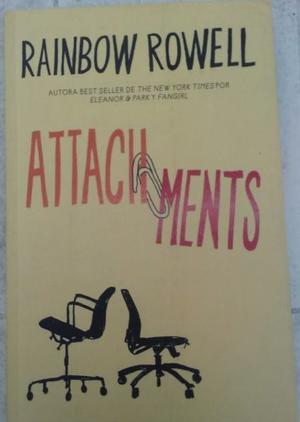 Vendo libro: ATTACHMENTS de Rainbow Rowell