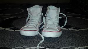 zapatillas converse color blanco bordadas con flores n34