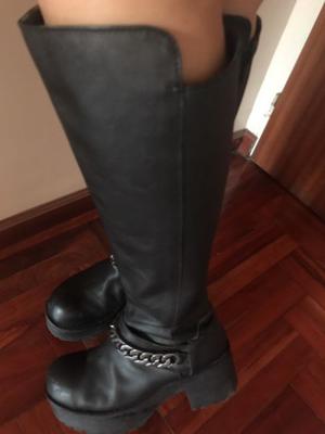 BOTAS SARKANY. Cuero