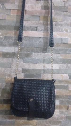 Cartera bandolera negra