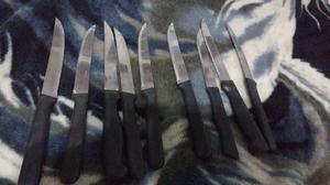 Nueve cuchillos negros