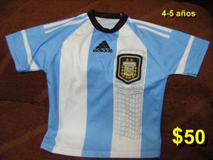 Vendo camiseta de Argentina, muy poco uso.