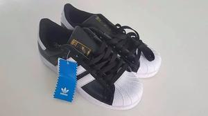 Zapatillas ADIDAS ORIGINALS SUPERSTAR. SIN USO. Talle: AR 37