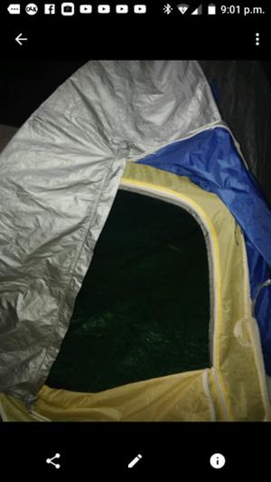 Carpa vendo para 4 personas