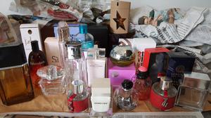 Frascos de perfumes importados