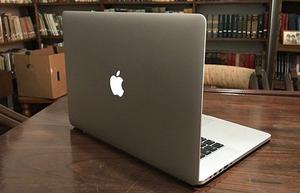 MacBook Pro 15" Inmaculada.
