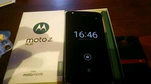 Moto z pley