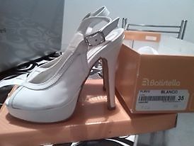 Vendo zapatos de novia impecables