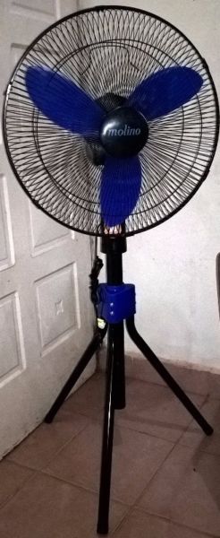 Ventilador de pie nuevo