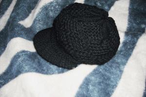 gorra negra de lana nueva