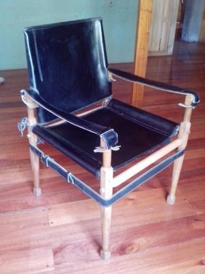 sillon de cuero vacuno y madera