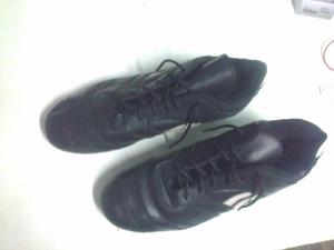 botines de futbol
