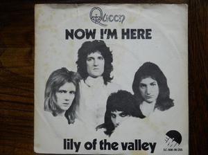 queen 7" simple vinilo now i'm here/lily of the valley