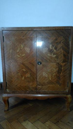 MESA BARGUEÑO ANTIGUA CON MARQUETERIA