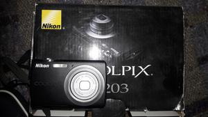 Vendo cámara nikon coolpix para respuesto