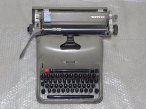 Vendo máquina de escribir Olivetti Lexicon 80