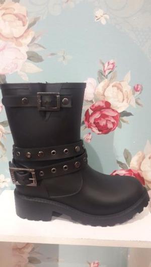 Botas de lluvia marca Savage