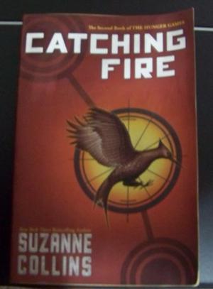 Catching Fire - Suzanne Collins (The Hanger Games)