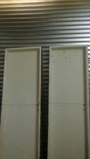 Urgente vendo dos puertas usadas