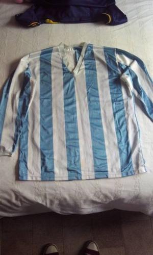 VENDO CAMISETA NO ORIGINAL DE LA SELECCION ARGENTINA USADA