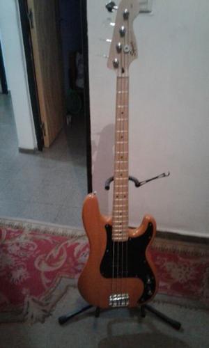 Bajo Fender Squier P Bass Indonesia, Todo Maple