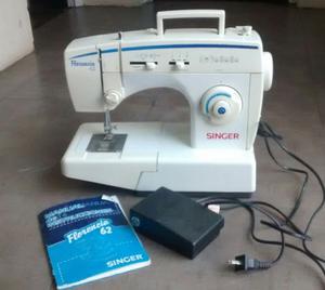 Maquina de coser SINGER Florencia 62. Electrica