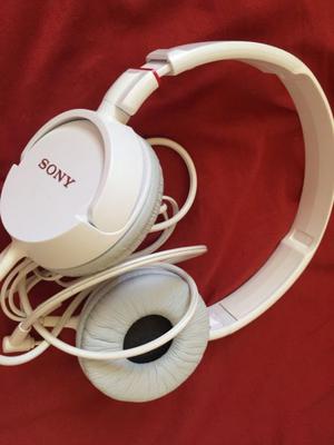 Auriculares Sony sin uso