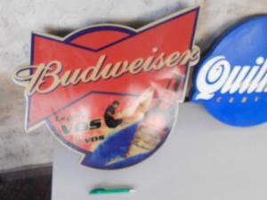 Budweiser cartel luminoso antiguo