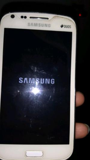 Vendo celular Samsung core con cargador vidrio templado y
