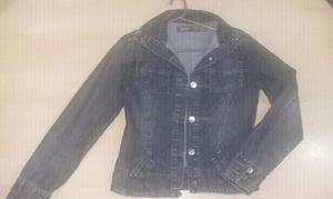 CAMPERA DE JEANS