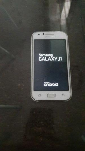 Samsung Galaxy J1 usado