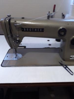 Vendo maquina de coser recta industrial japonesa Brother