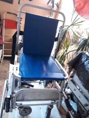 Equipamiento ambulancia camilla silla barral