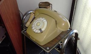 Teléfono antiguo a disco