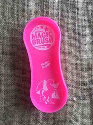 Cepillo Equitacion Magic Brush