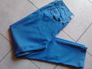 VENDO PANTALON DE HOMBRE DE GABARDINA AZUL CLARO ELASTIZADO,