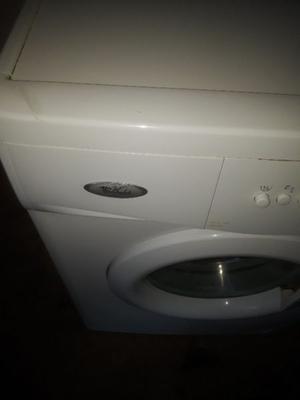 Vendo lavarropa automatico whirlpool