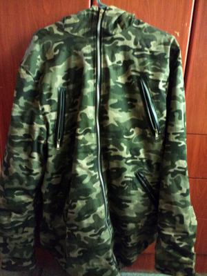 Campera larga camuflada