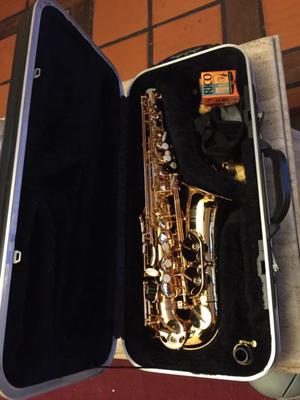 Saxofon Orient Impecable