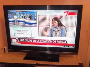 Televisor LCD 32", marca RCA, control, impecable
