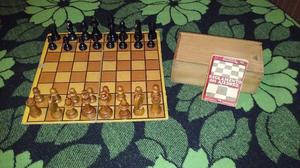 Vendo ajedrez de madera