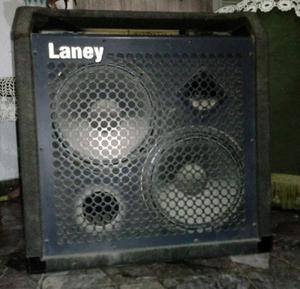 Caja de bajo Laney de 500 wats USA