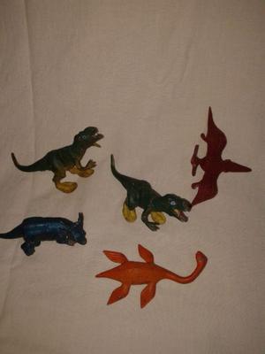 Dinosaurios diferentes cada uno a 90$